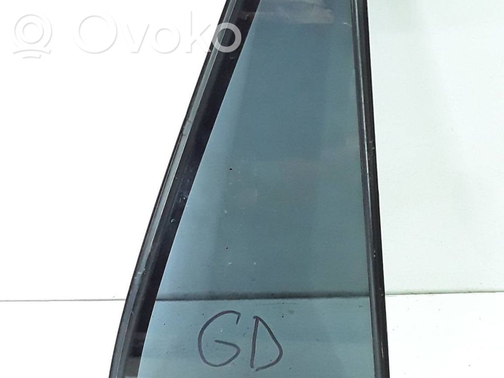 Toyota Corolla E120 E130 Ventanilla de ventilación de la puerta trasera 