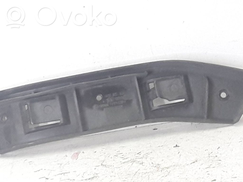 Volkswagen Polo Front bumper mounting bracket 