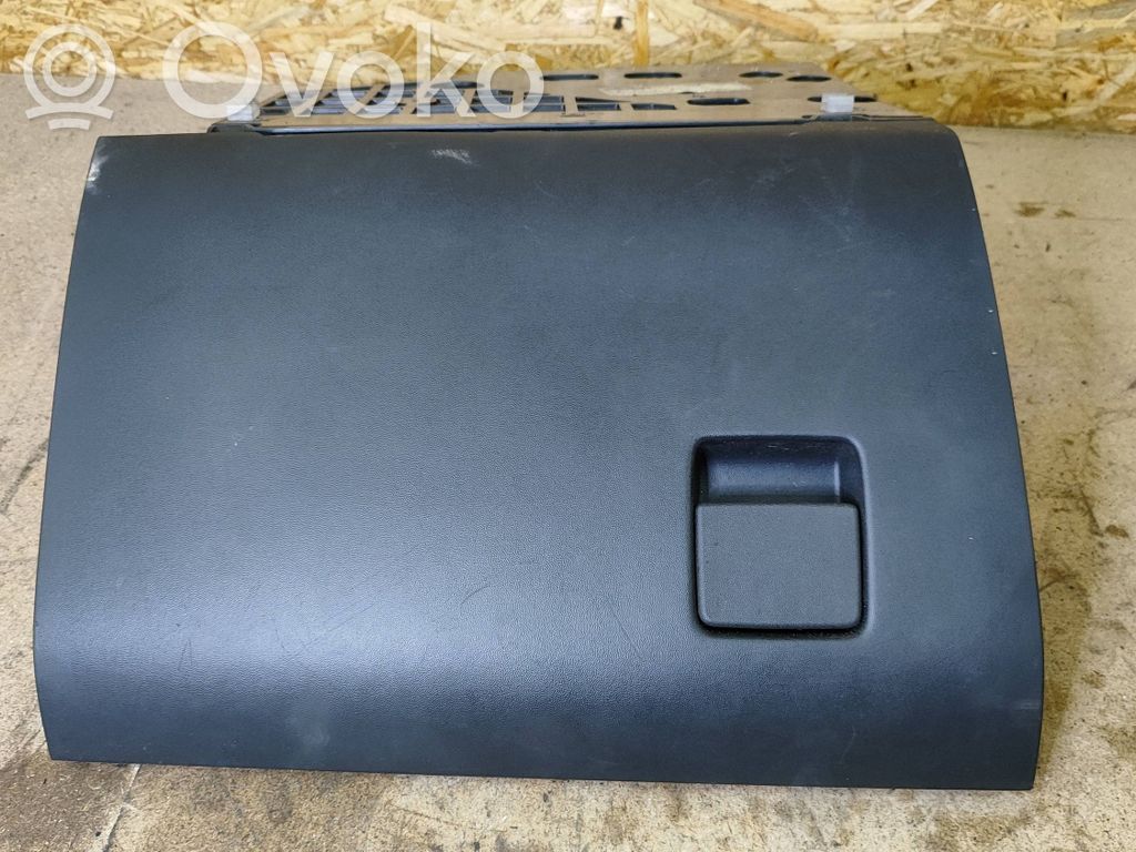 Opel Vectra C Daiktadėžė 