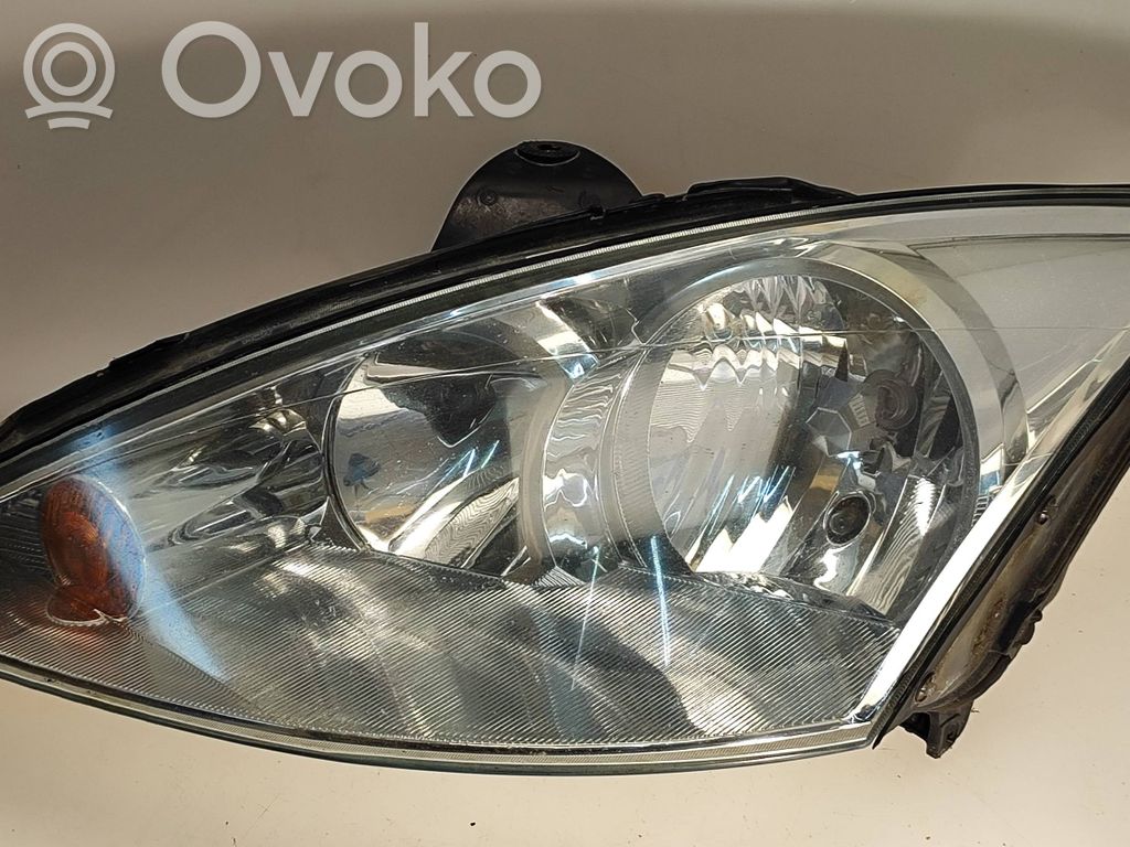 Ford Focus Headlight/headlamp 