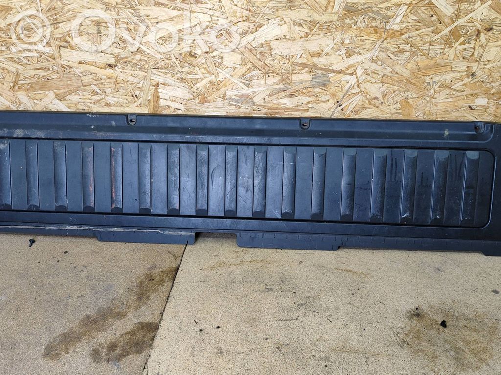 BMW X5 E53 Tailgate trim 