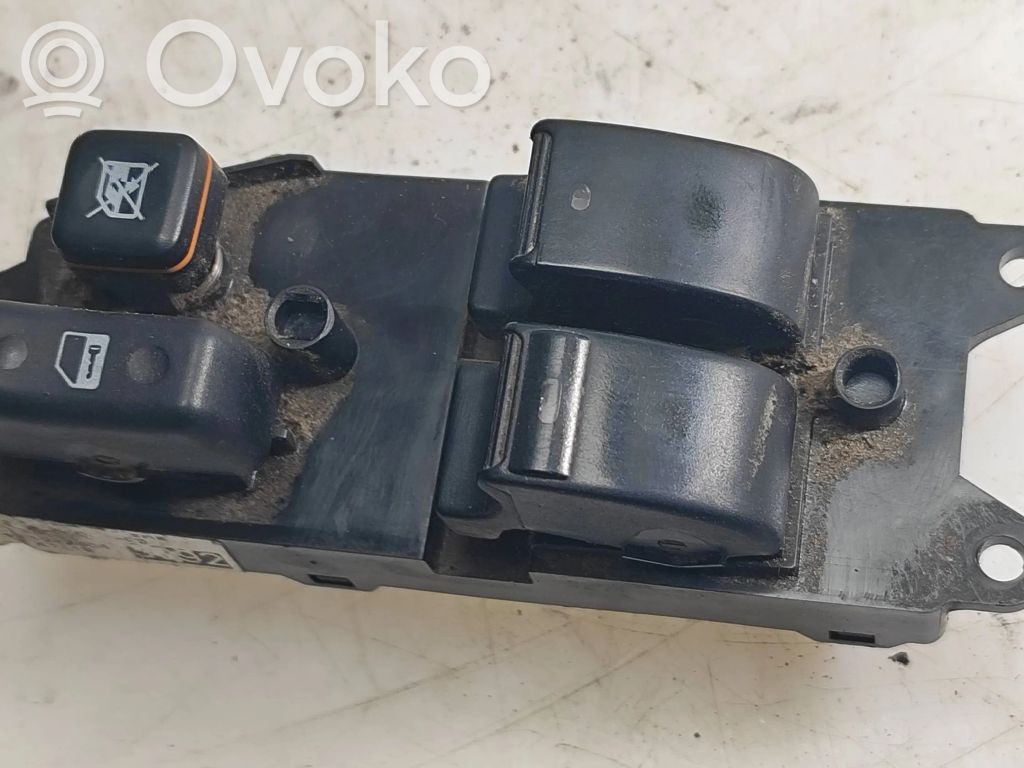Toyota Corolla Verso AR10 Electric window control switch 
