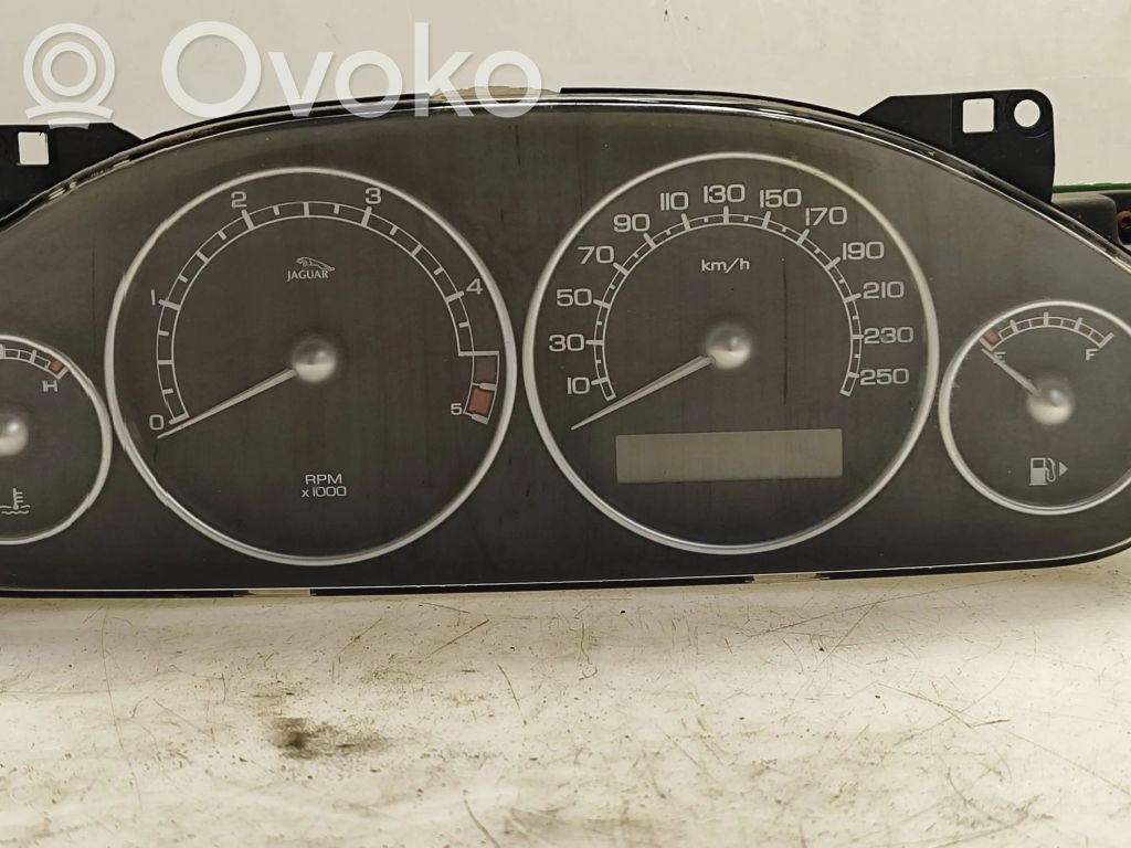 Jaguar X-Type Speedometer (instrument cluster) 
