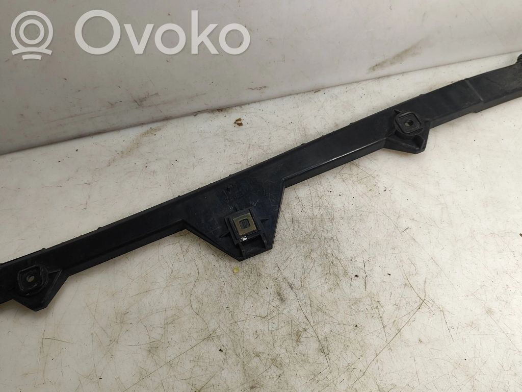 Toyota Avensis T250 Galinis laikiklis bamperio 