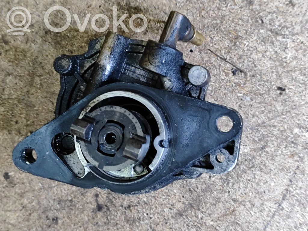Alipainepumppu   73501167,729024008,129804066,093178178,1206026,1206572,1539104,18130N86J00,55221037,55268136,670050980,9S512A451BA