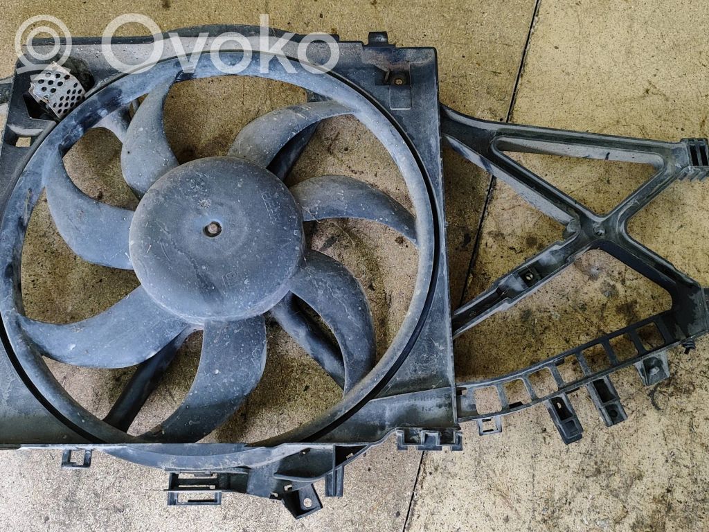 Opel Corsa C Elektryczny wentylator chłodnicy 