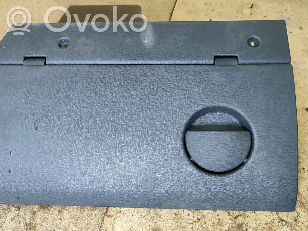 Opel Corsa C Daiktadėžės (bordačioko) komplektas 
