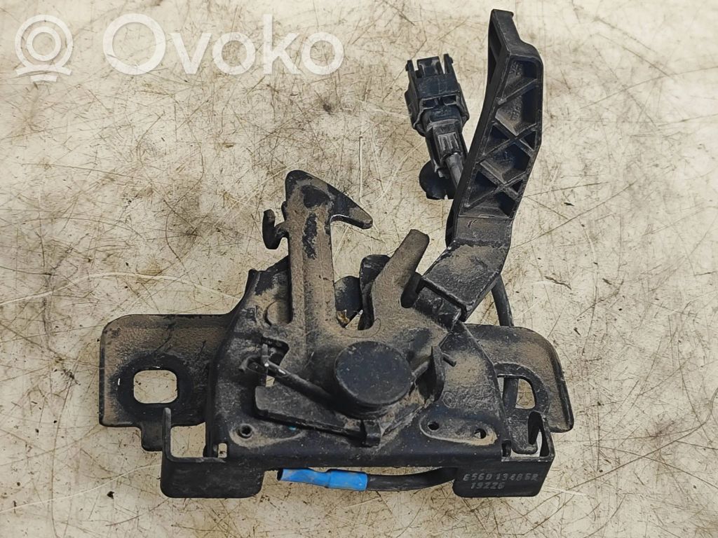 Dacia Sandero II Engine bonnet/hood lock/catch 