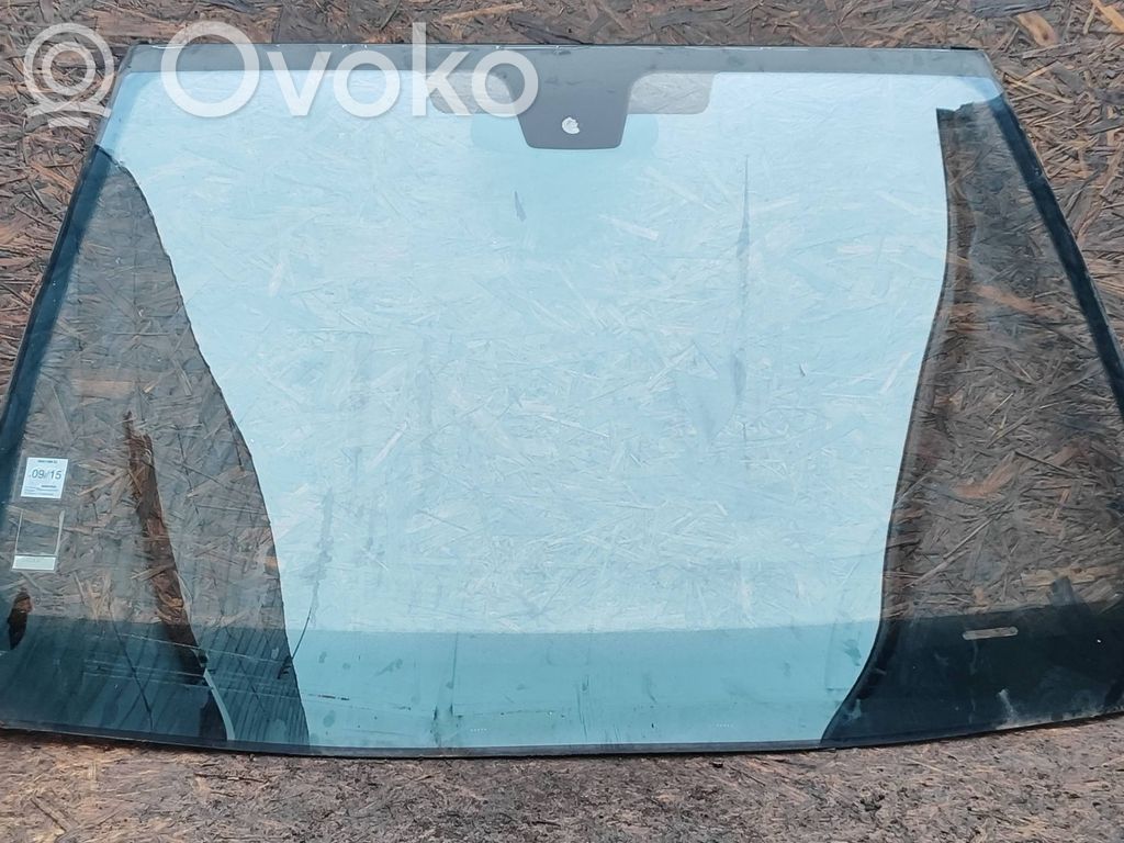 Peugeot 607 Front windscreen/windshield window 
