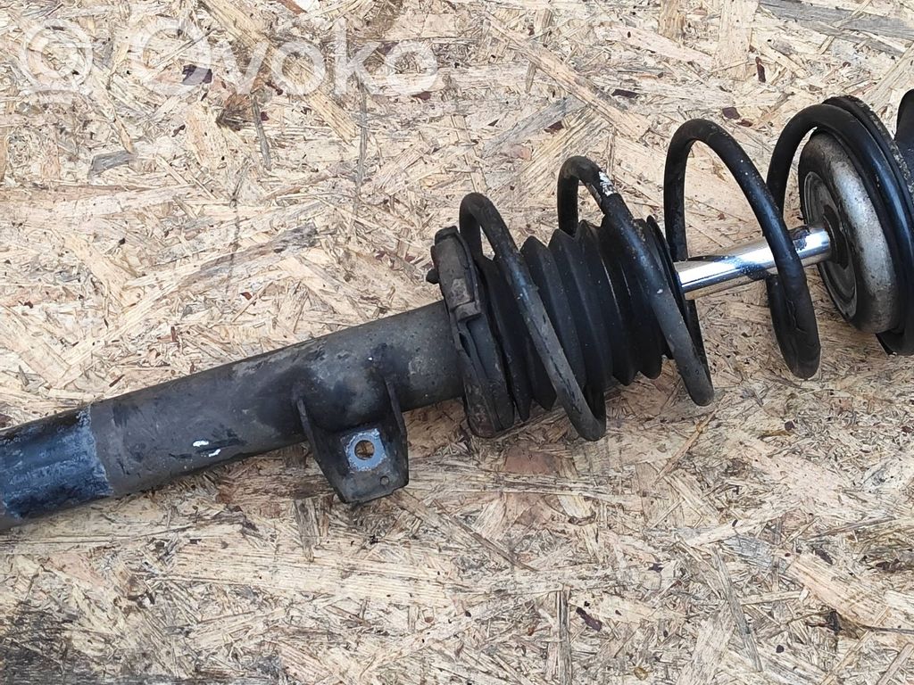BMW 3 E90 E91 Front shock absorber with coil spring 