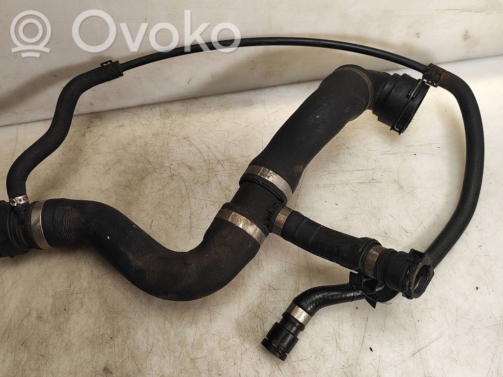 BMW 3 E90 E91 Engine coolant pipe/hose 