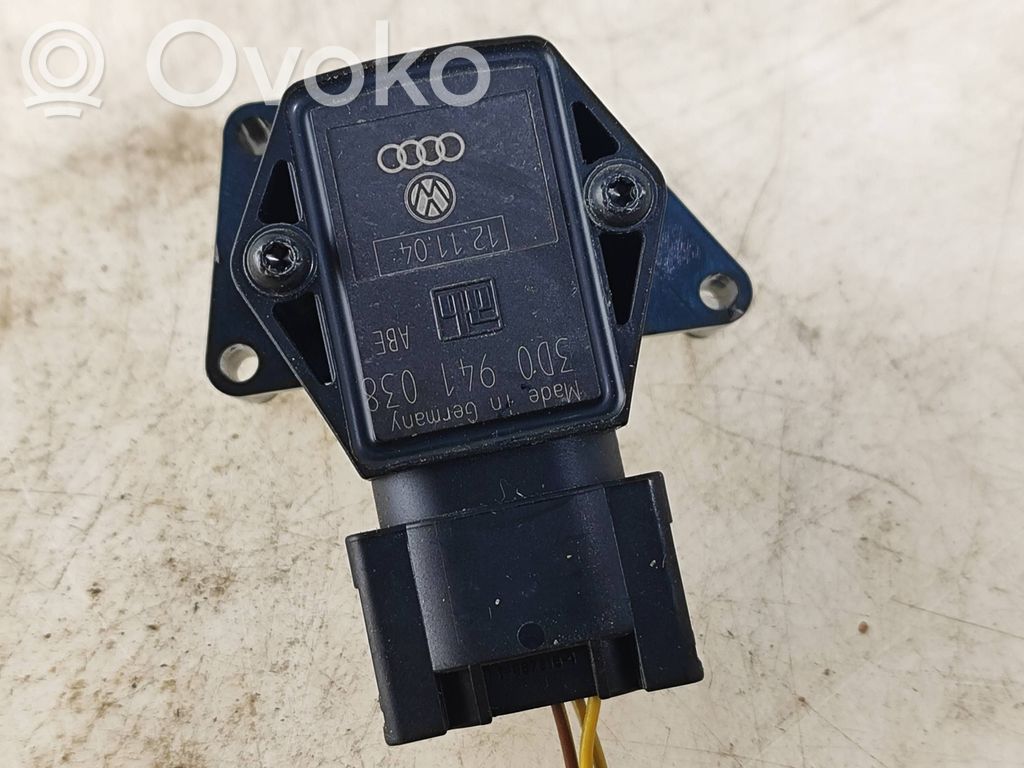 Volkswagen Phaeton Tailgate/trunk/boot open switch 