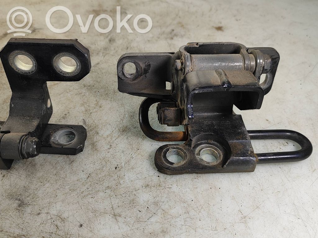Volkswagen Phaeton Front door hinge set 