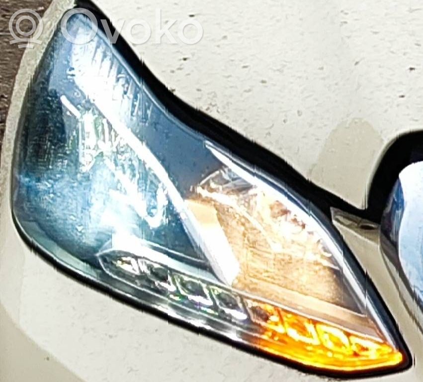 Mercedes-Benz E W212 Faro/fanale 