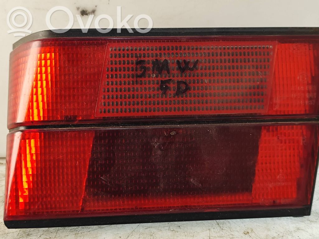 Tailgate rear/tail lights   1384012