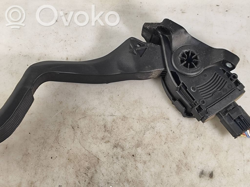 Peugeot 308 Accelerator throttle pedal 
