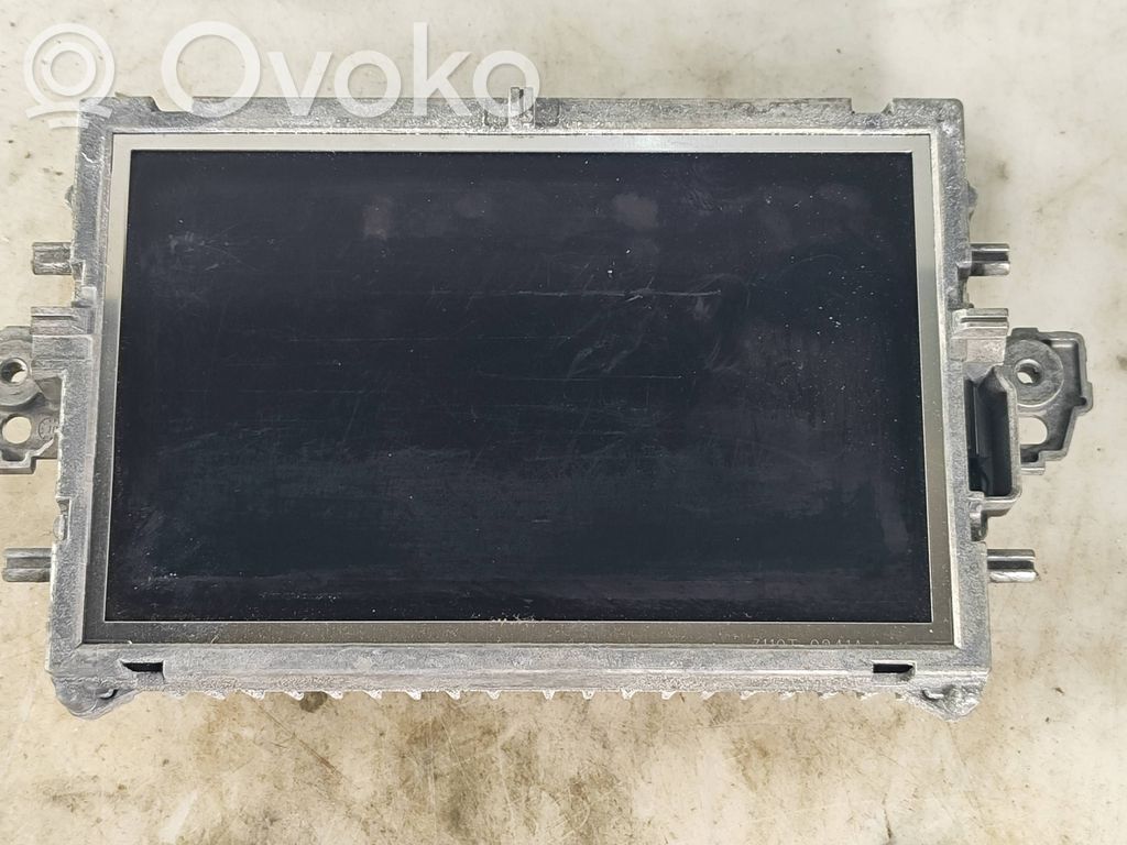 Mercedes-Benz E W212 Monitor / wyświetlacz / ekran 