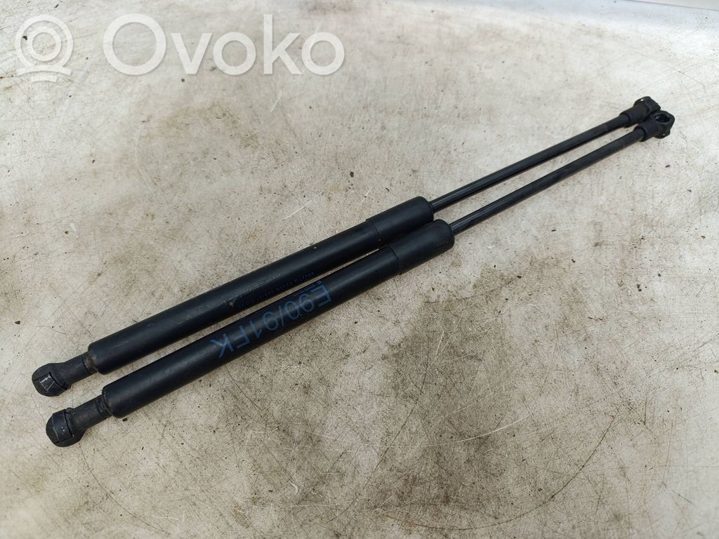 Vérin, capot-moteur   7060550,D56070,51237060550