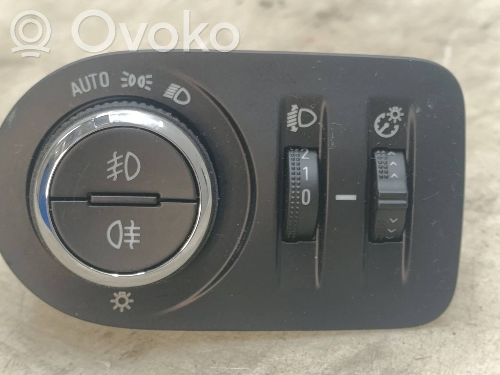 Opel Corsa F Lichtschalter 