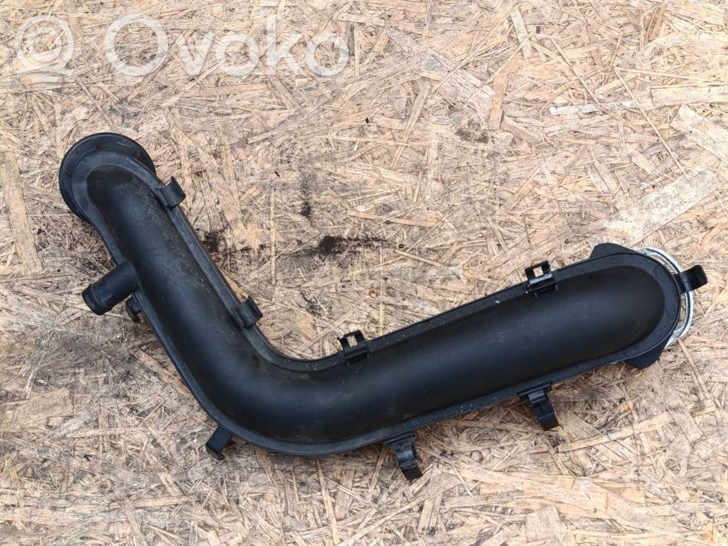 Audi A3 8Y Ilmanoton letku 