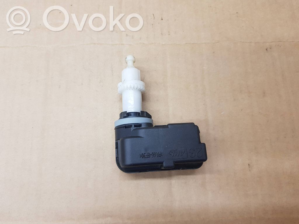 Volkswagen Golf VII Motorino di regolazione assetto fari 