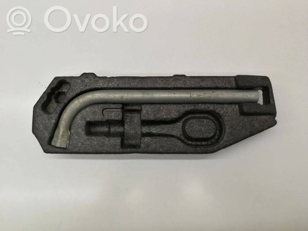 Volkswagen Caddy Tool box 