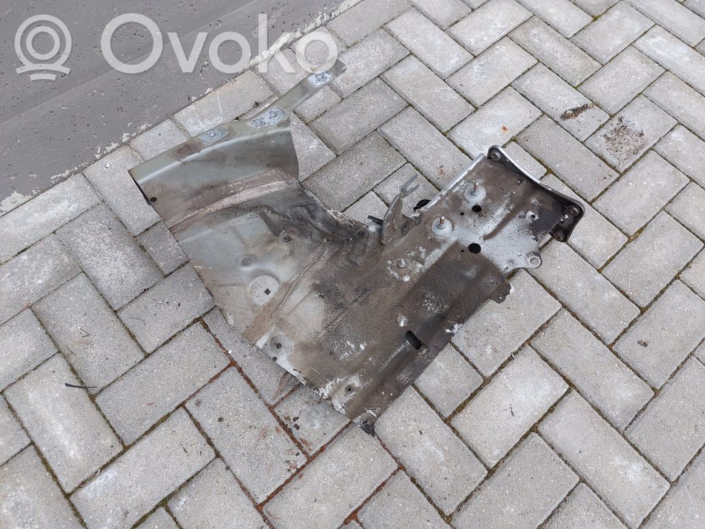 Volkswagen PASSAT B8 Front side member 