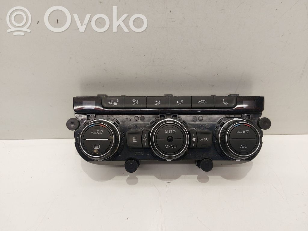 Volkswagen PASSAT B8 Panel klimatyzacji 