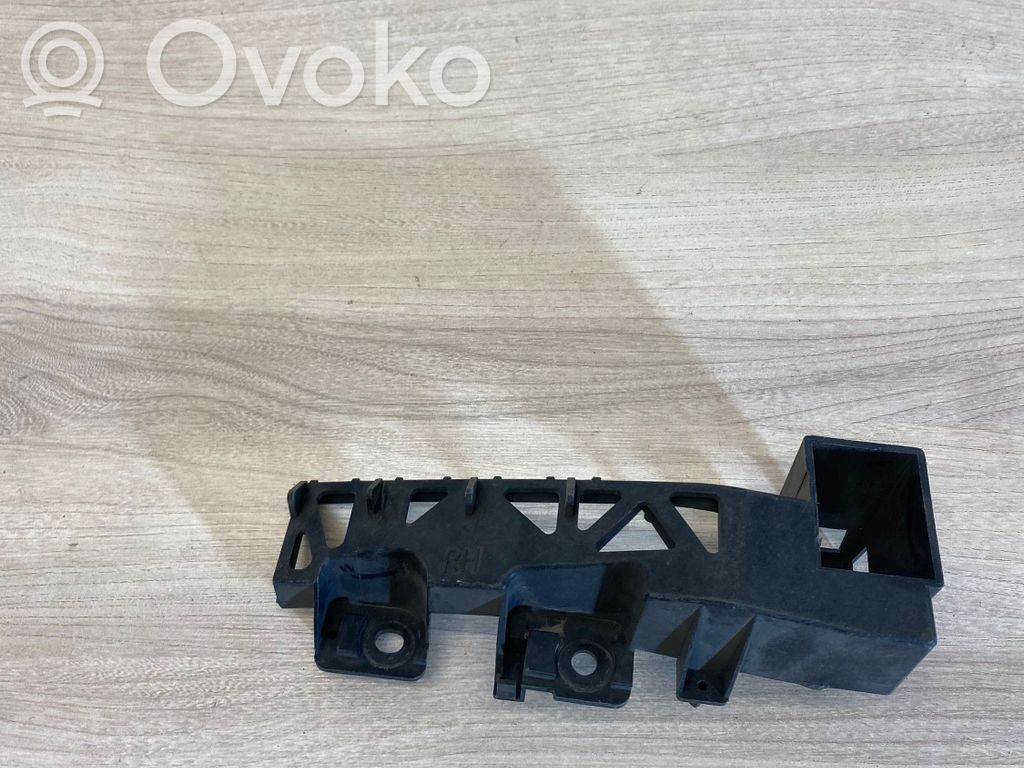 Mazda 5 Front bumper mounting bracket 