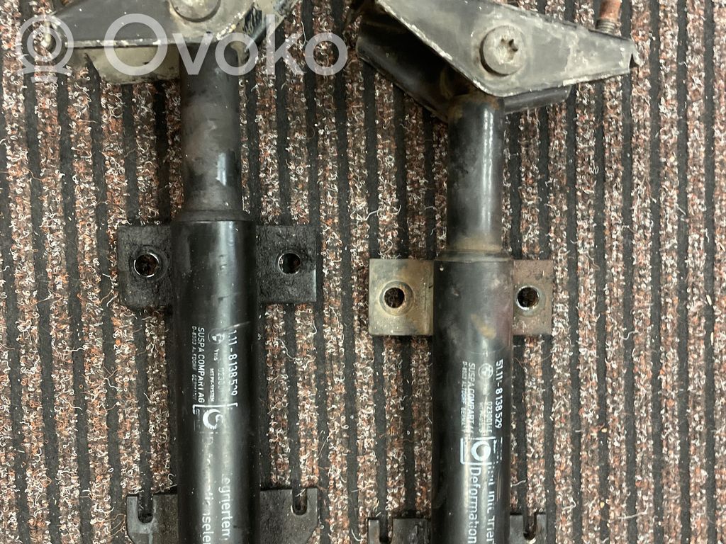 BMW 5 E34 Front bumper mounting bracket 