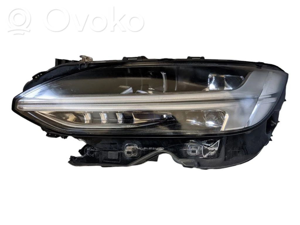Volvo S90, V90 Scheinwerfer 