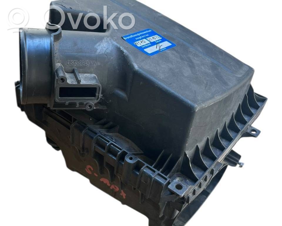 Ford S-MAX Air filter box 