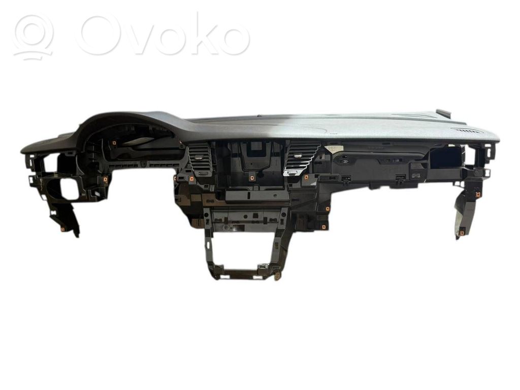 Opel Astra K Panelė 