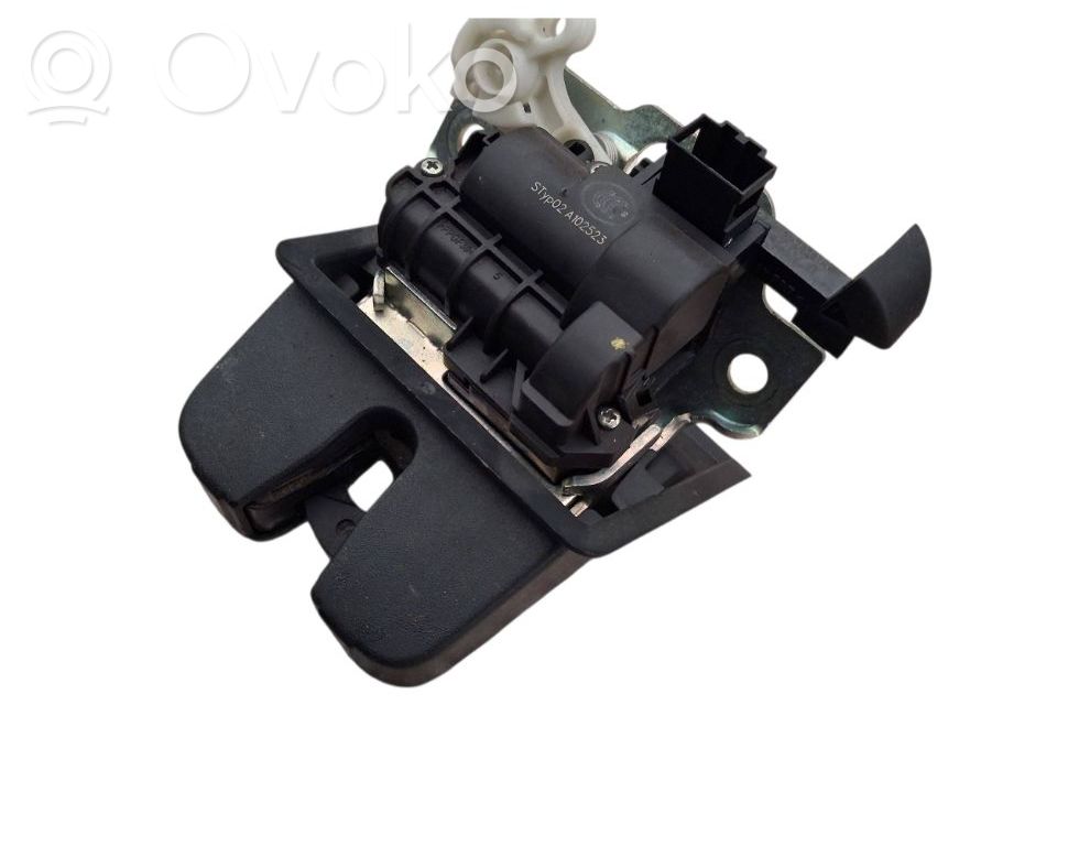 Volkswagen PASSAT B8 Tailgate/trunk/boot lock/catch/latch 