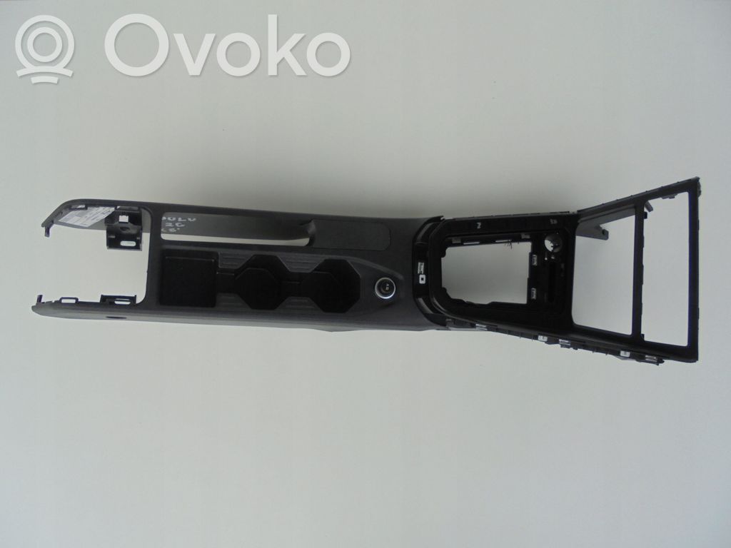 Volkswagen Polo VI Centrinė konsolė 