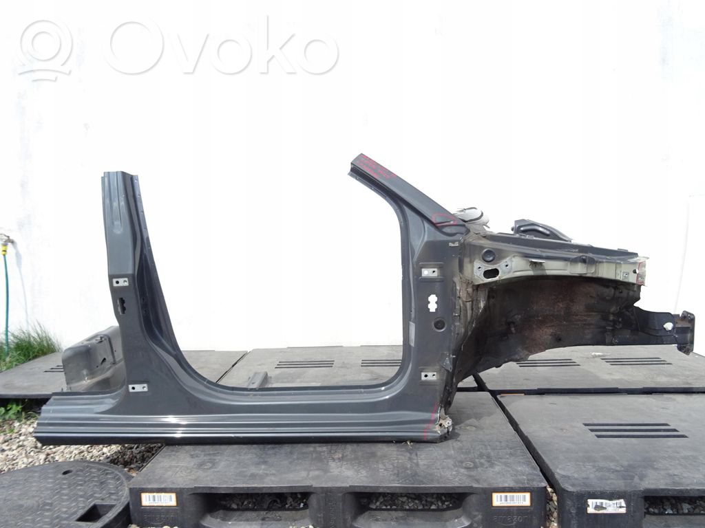 Panel lateral delantero