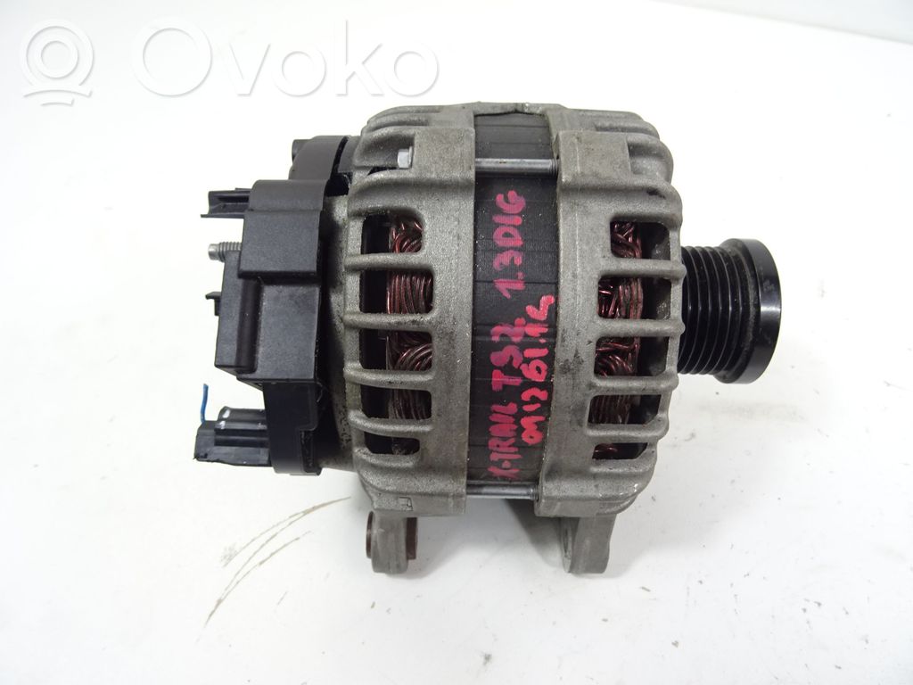 Nissan X-Trail T32 Alternador 