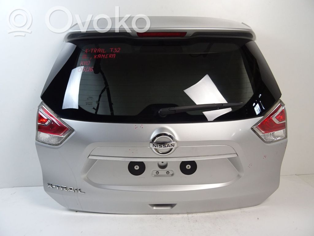 Nissan X-Trail T32 Tylna klapa bagażnika 