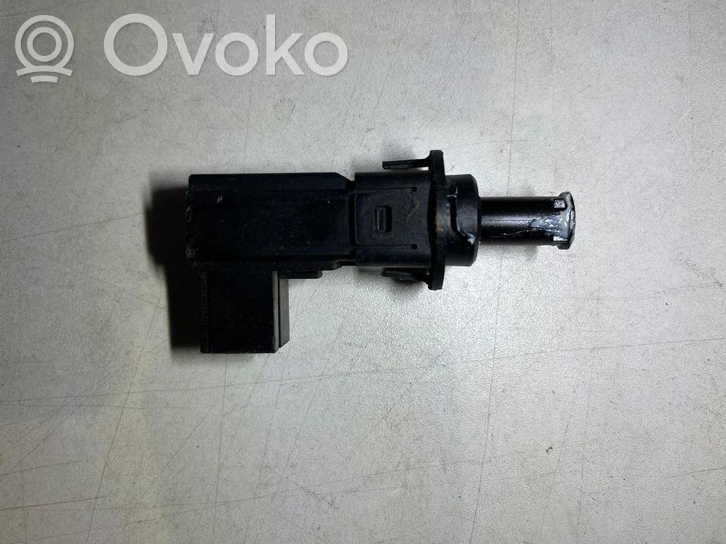Chrysler Pacifica Brake pedal sensor switch 