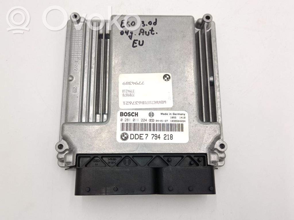 BMW 5 E60 E61 Engine control unit/module 