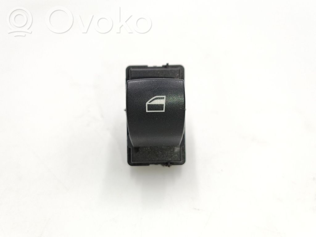BMW 5 E60 E61 Electric window control switch 