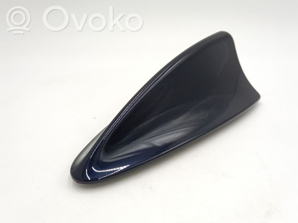 BMW 5 E60 E61 Cache enjoliveur d'antenne de toit (GPS) 