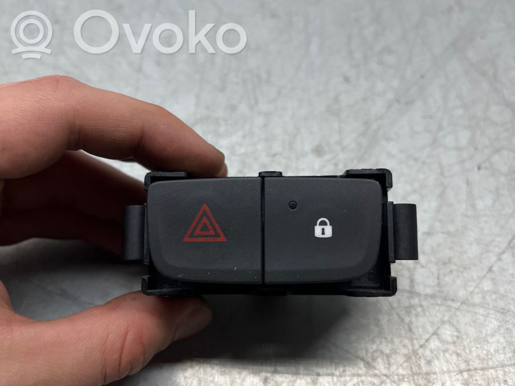 Renault Trafic III (X82) Hazard light switch 