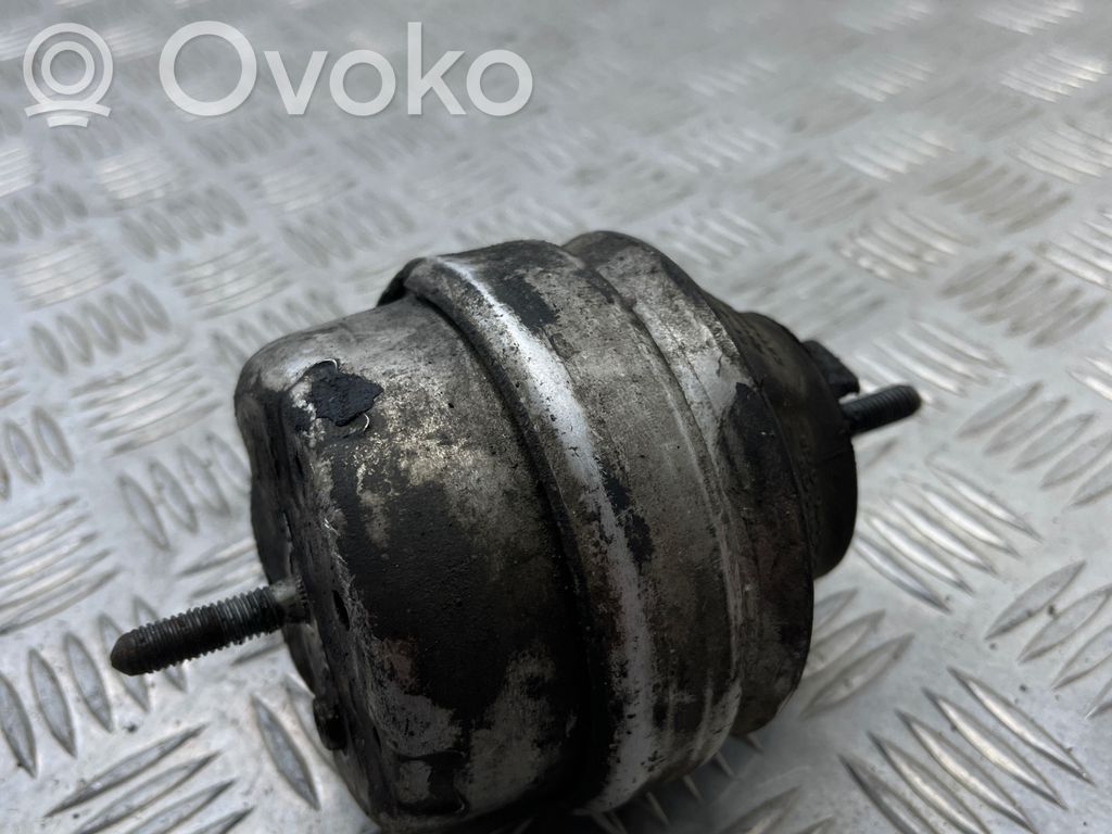 Audi A6 S6 C5 4B Engine mount bracket 
