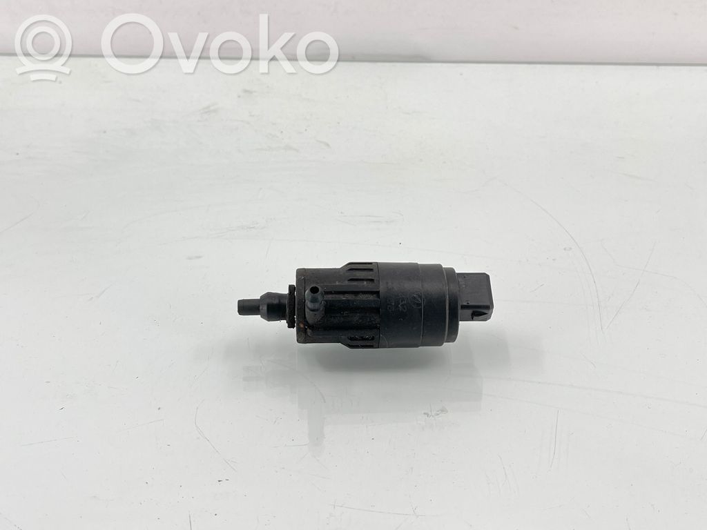 Peugeot Boxer Windscreen/windshield washer pump 