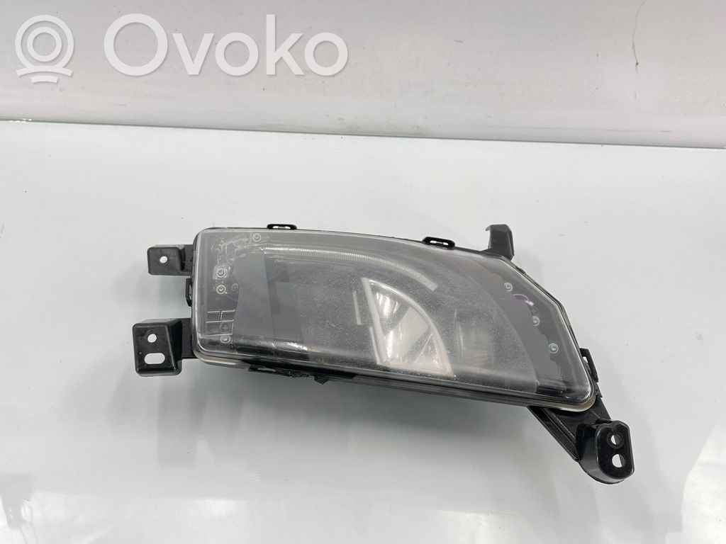 Tesla Model S Etusumuvalo 