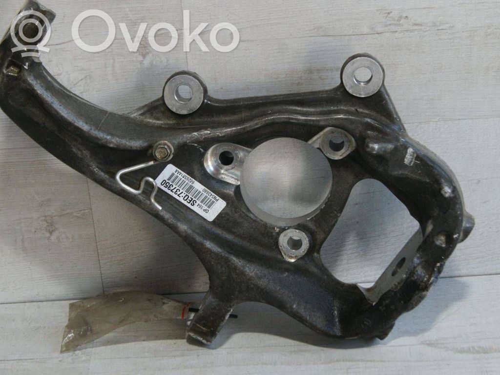 Dodge RAM Priekšējā riteņa rumbas vārpstas šarnīrs (stupica, capfa) 