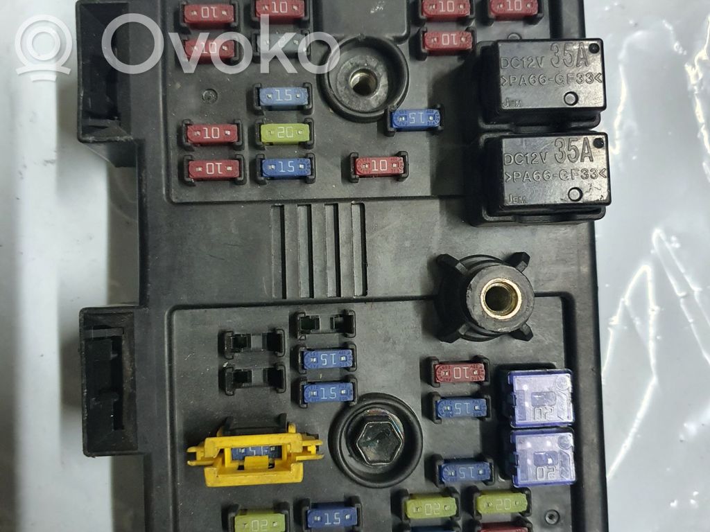 Chevrolet Captiva Módulo de fusible 