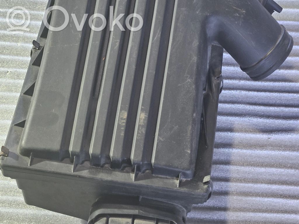 BMW X5 E70 Air filter box 