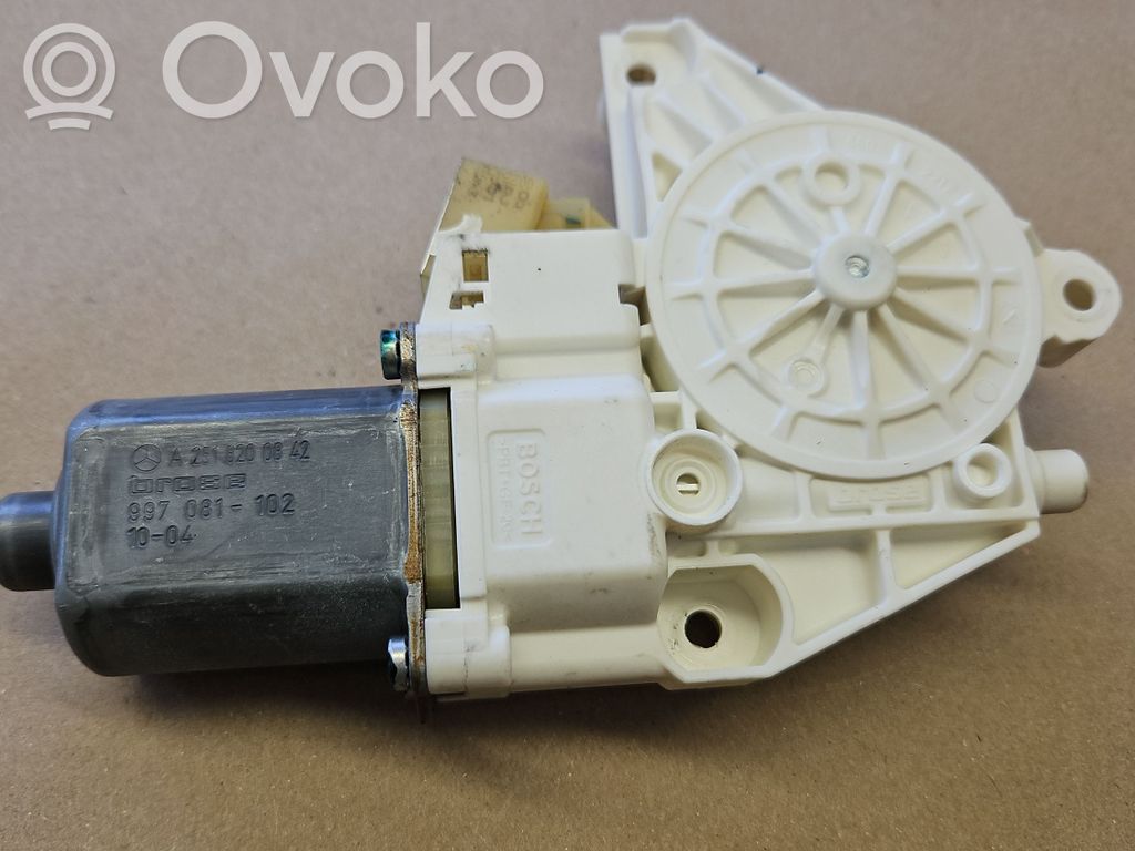 Mercedes-Benz GL X164 Silnik regulatora szyby drzwi przednich 